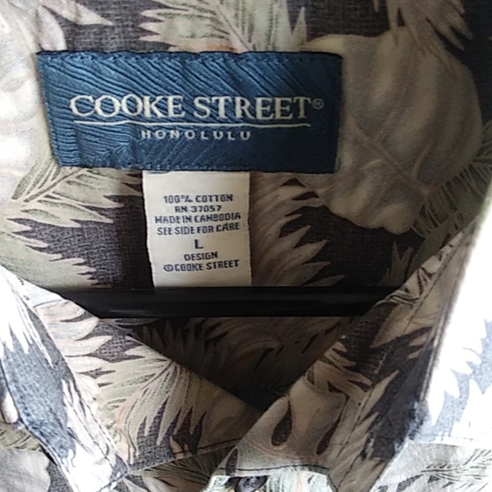 Lot of 2 Cooke Street Men's Casual Hawaiian Shirts Size Large Excellent Cond. - Picture 6 of 7